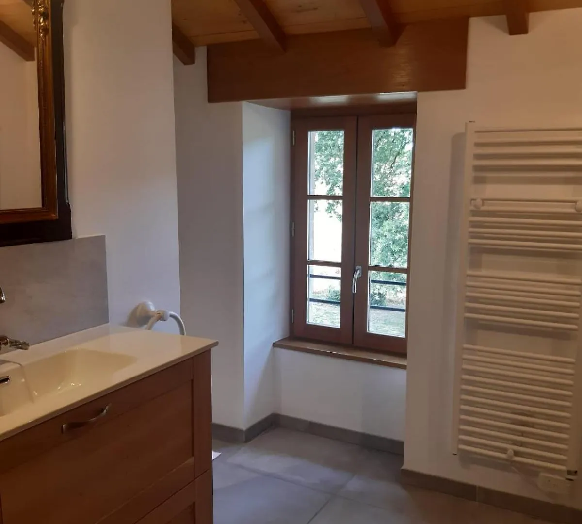 Gite Amelie Lanuejouls-et-Privezac Holiday home